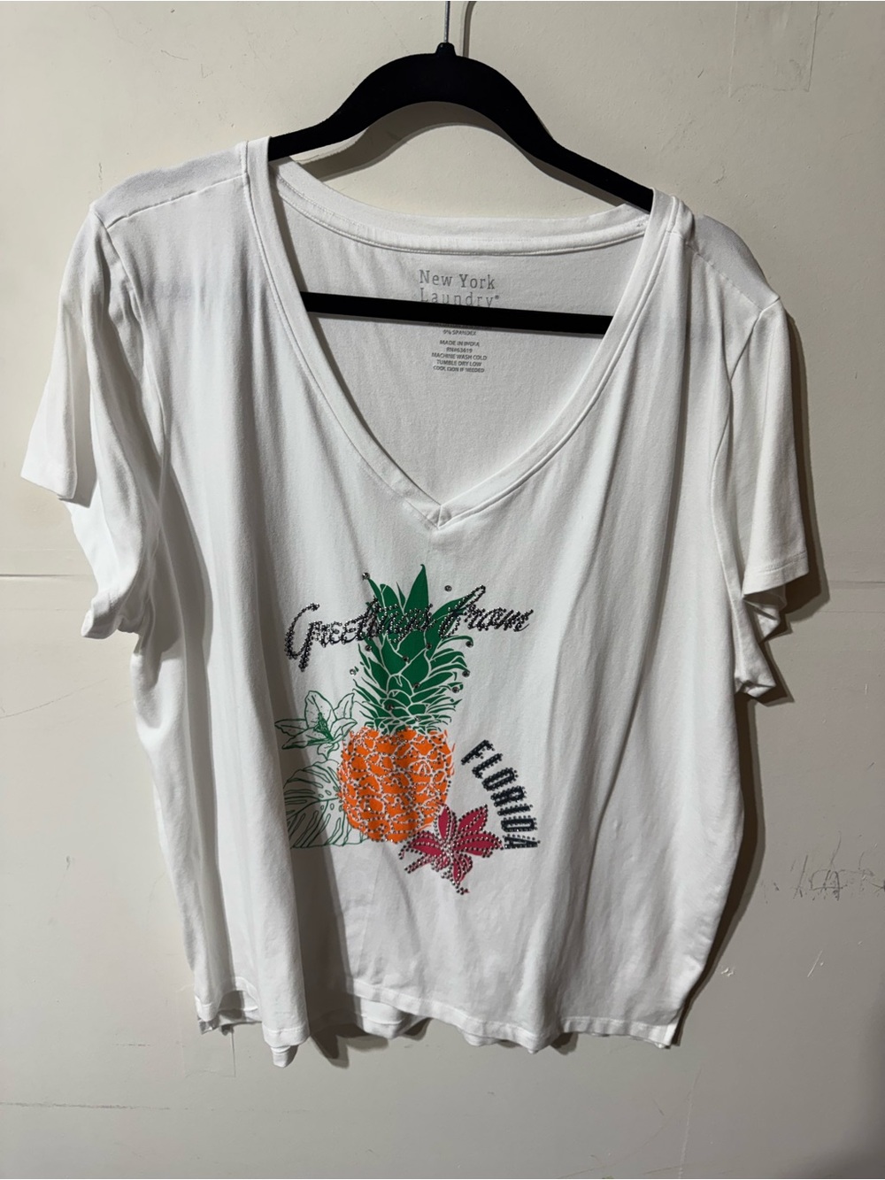 New York Laundry White V-Neck Pineapple Graphic Tee